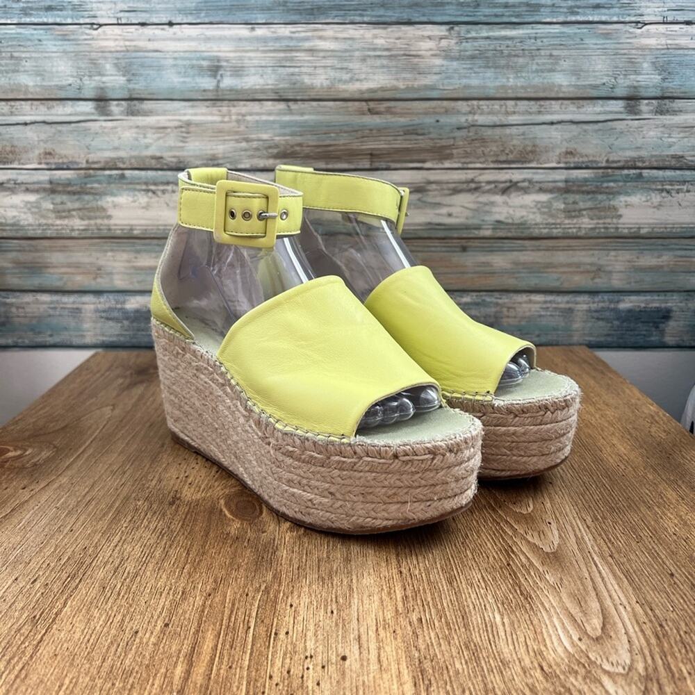 Free People Coast Platform Sandal in Sunny Lime
Leather - Picture 2 of 16